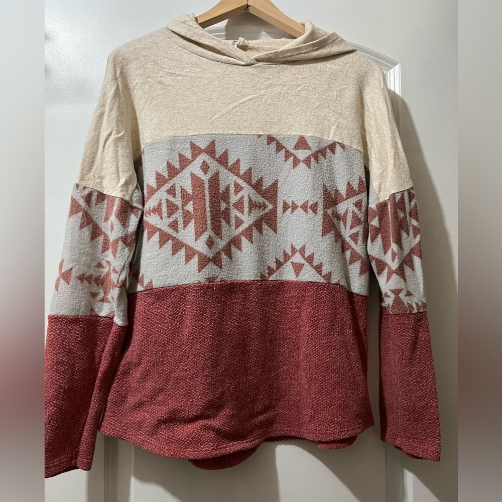 Western style long sleeve hooded top